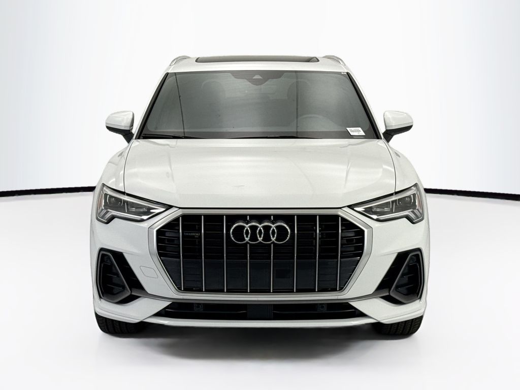 Thumbnail: 2025 Audi Q3 - 2
