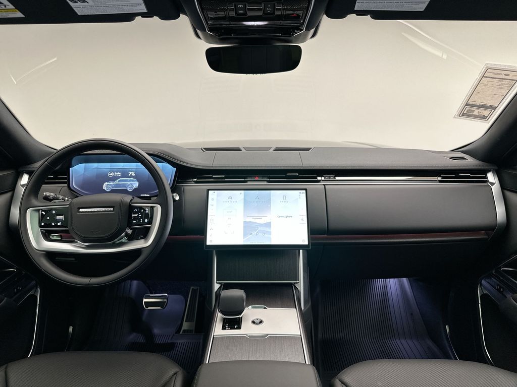 Thumbnail: 2025 Land Rover Range Rover - 7
