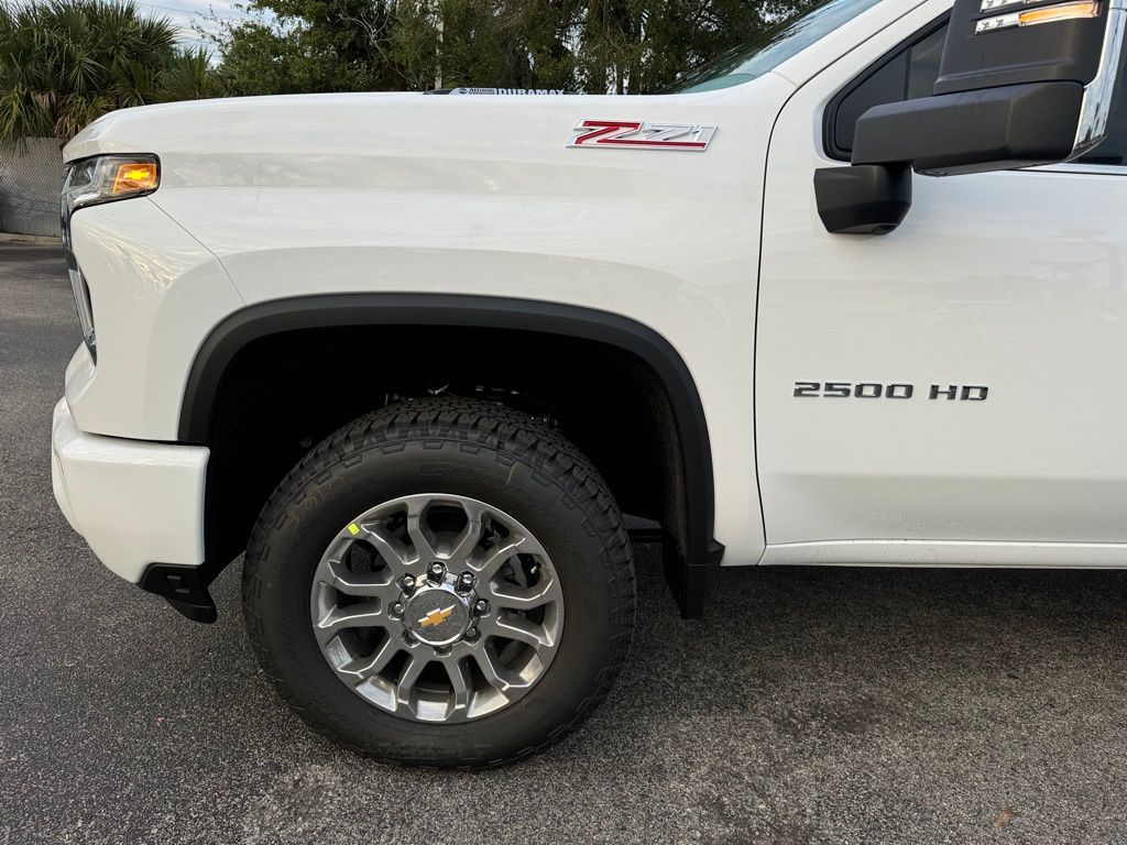 2025 Chevrolet Silverado 2500HD LT 11