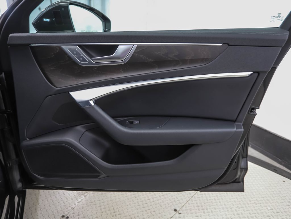 Thumbnail: 2020 Audi A6 - 29