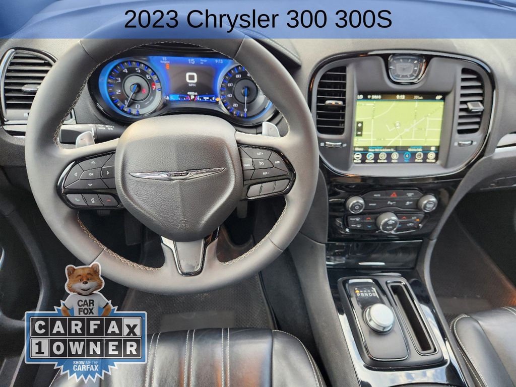 2023 Chrysler 300 S 26