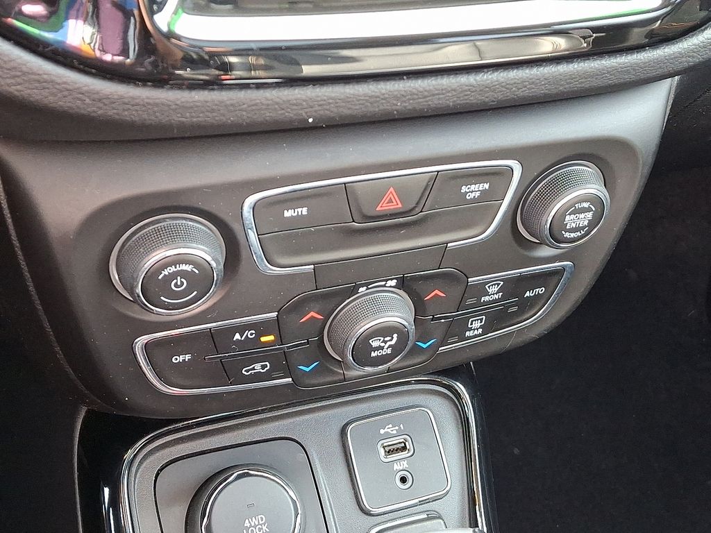 Thumbnail: 2019 Jeep Compass - 17