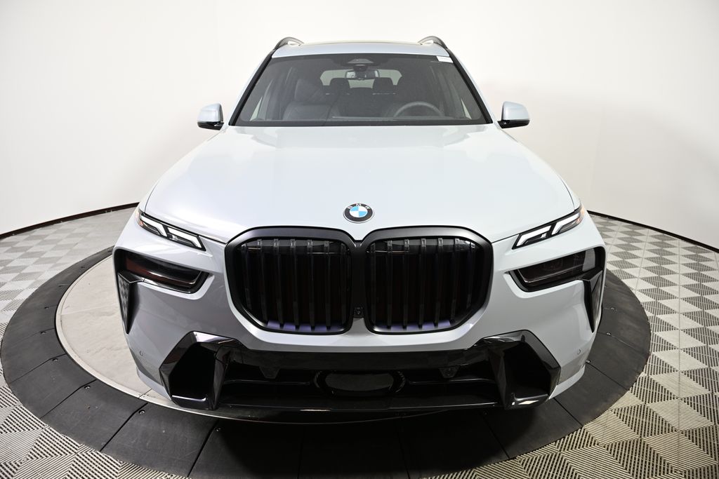 2025 BMW X7 xDrive40i 8