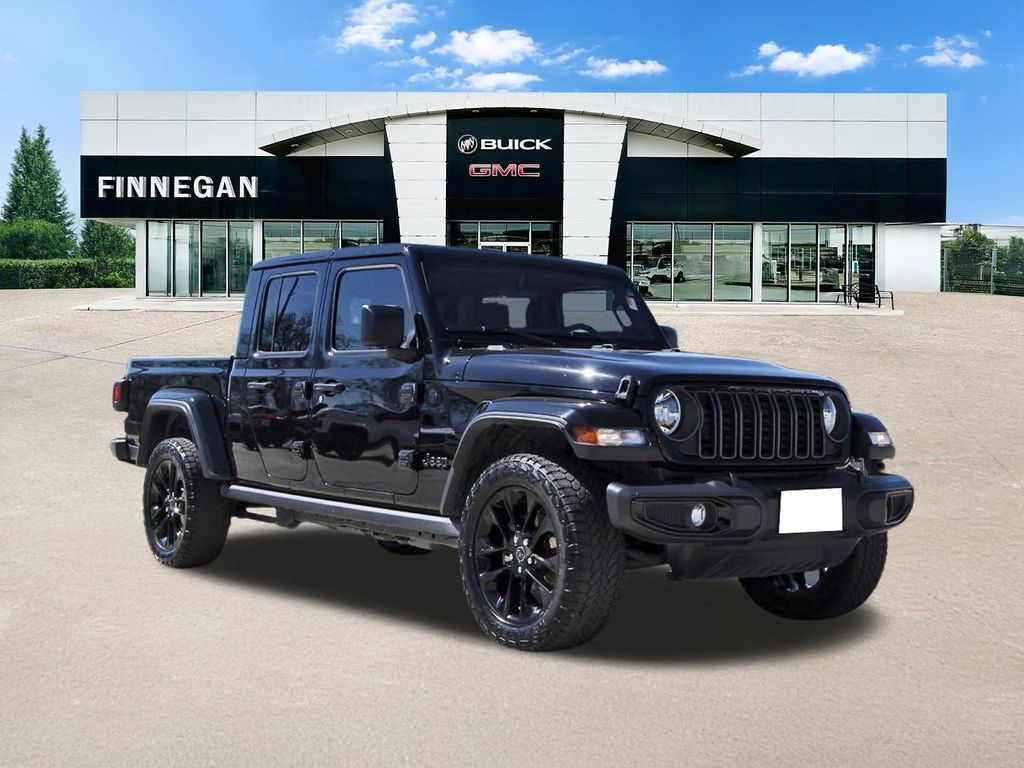 Black Clearcoat 2024 Jeep Gladiator NightHawk Crew Cab 4WD Pickup Truck Four-Wheel Drive 8-Speed Automatic