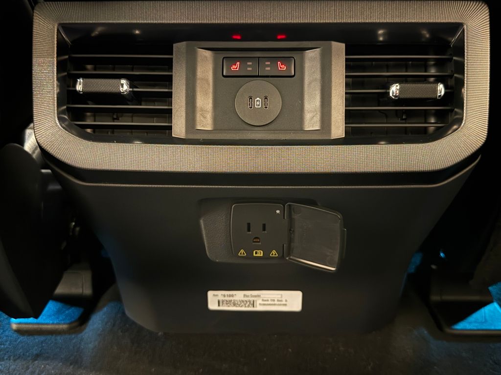New 2026 Gray Ford Platinum image 30