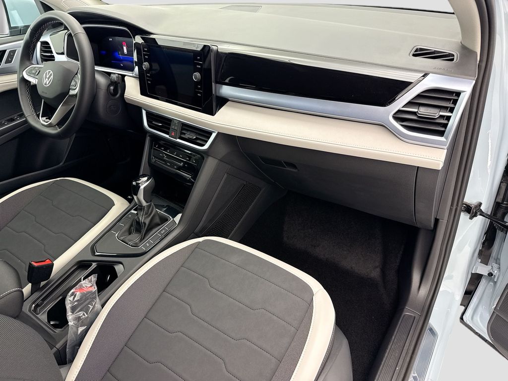 Thumbnail: 2026 Volkswagen Taos - 15