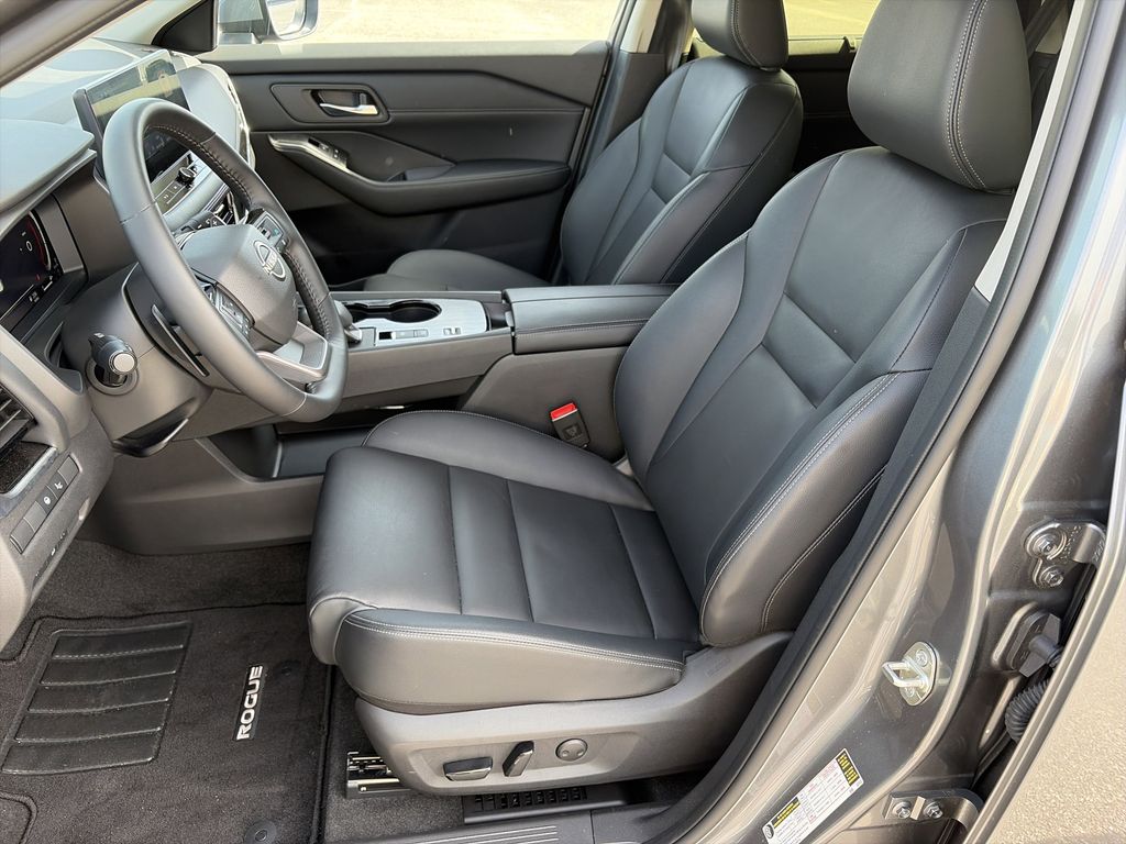 Used 2025 Nissan Rogue SUV