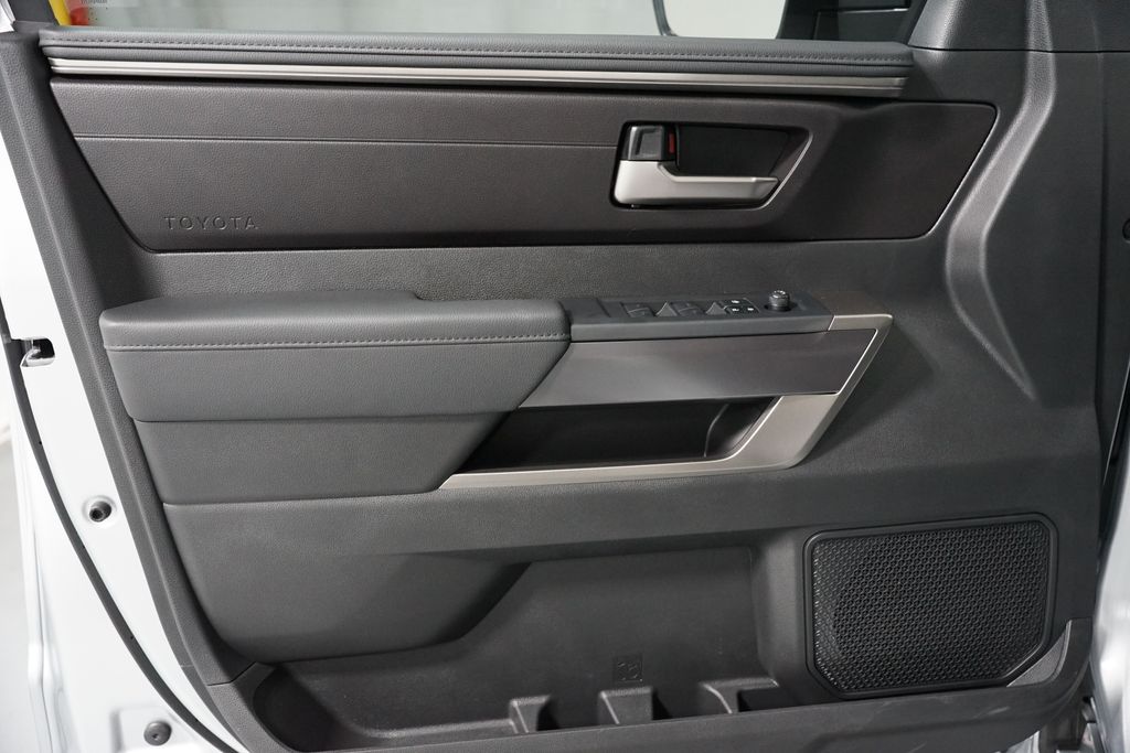 Thumbnail: 2026 Toyota Tundra - 31