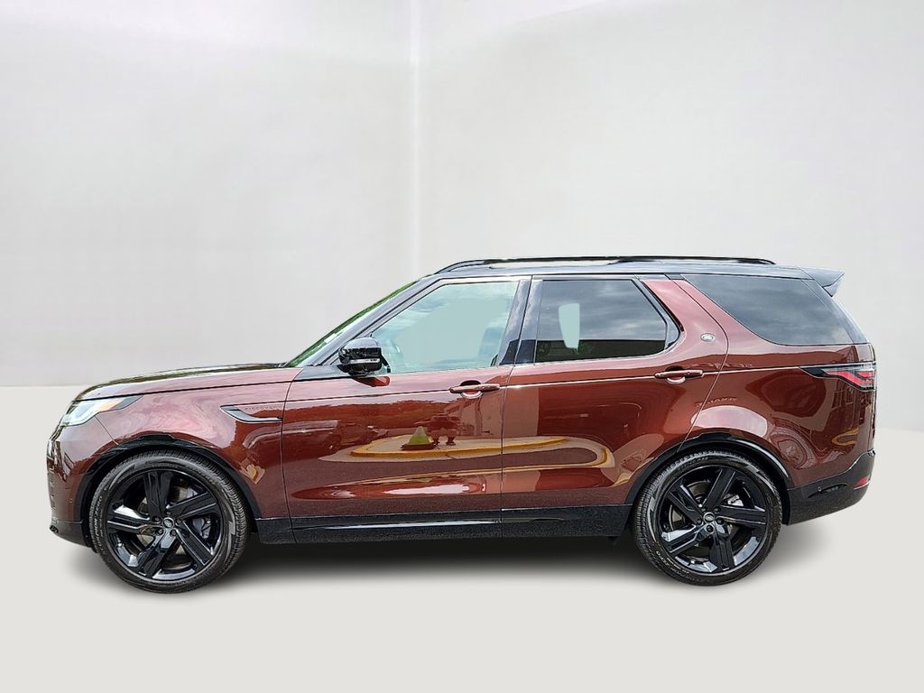 Thumbnail: 2026 Land Rover Discovery - 7