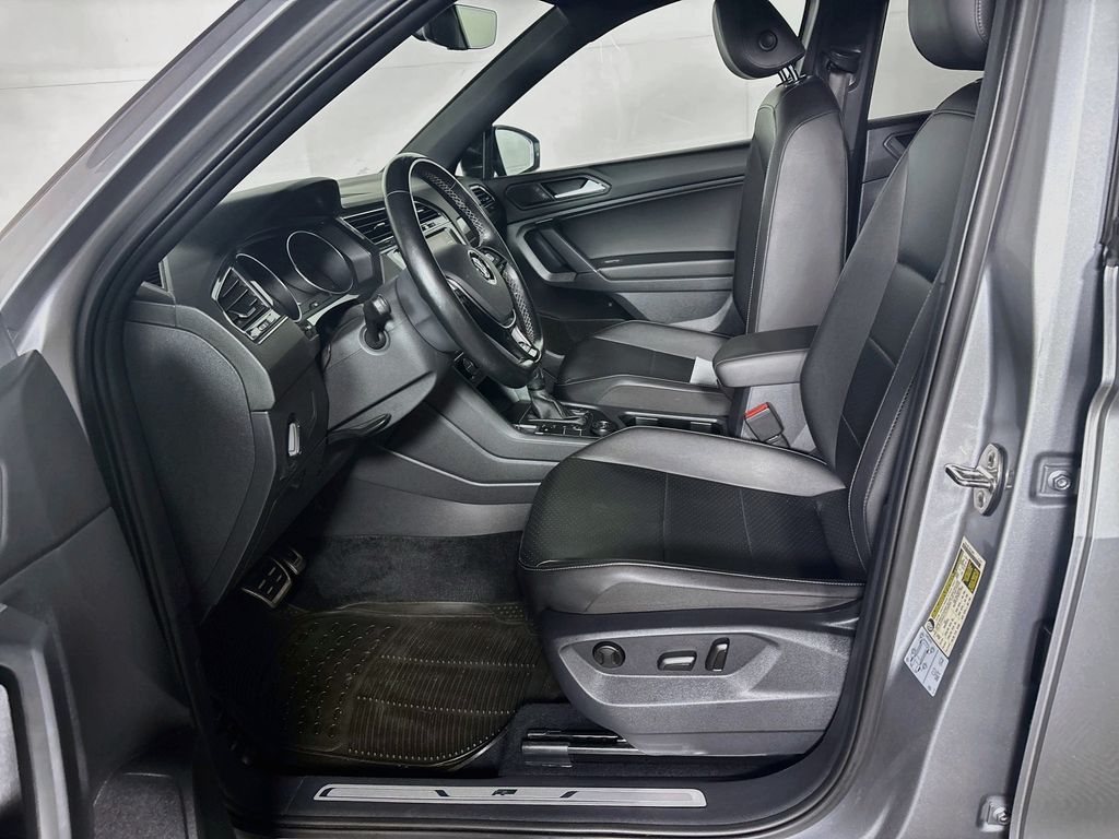 2020 Volkswagen Tiguan 2.0T SE R-Line Black