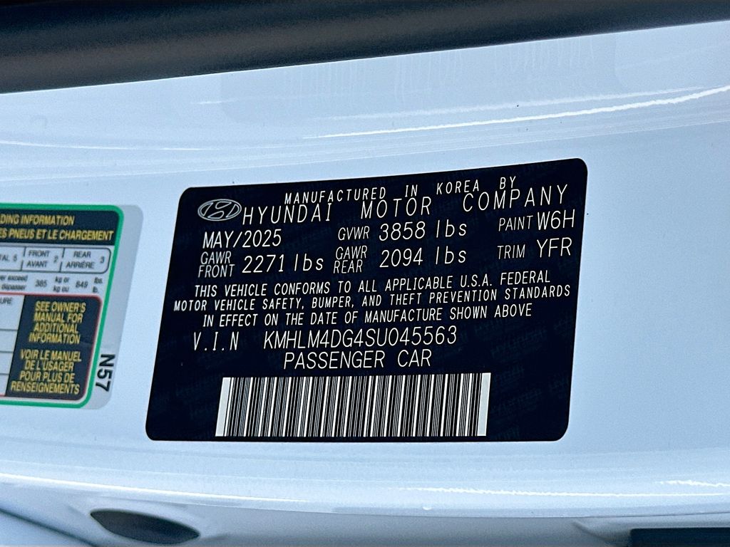 Thumbnail: 2025 Hyundai Elantra - 22