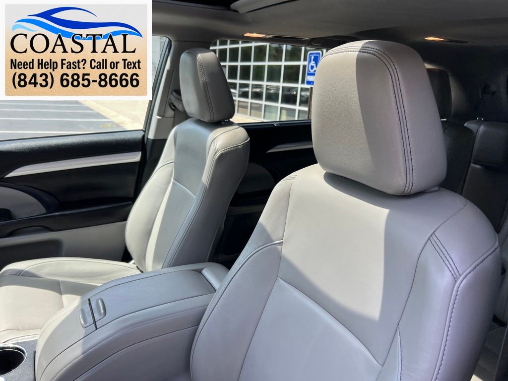 2017 Toyota Highlander XLE Gray at Davis Toyota of Orangeburg