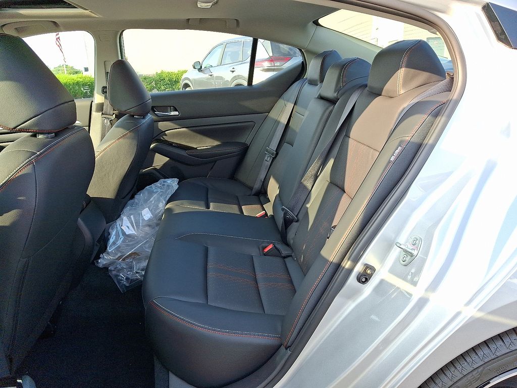 Thumbnail: 2025 Nissan Altima - 5