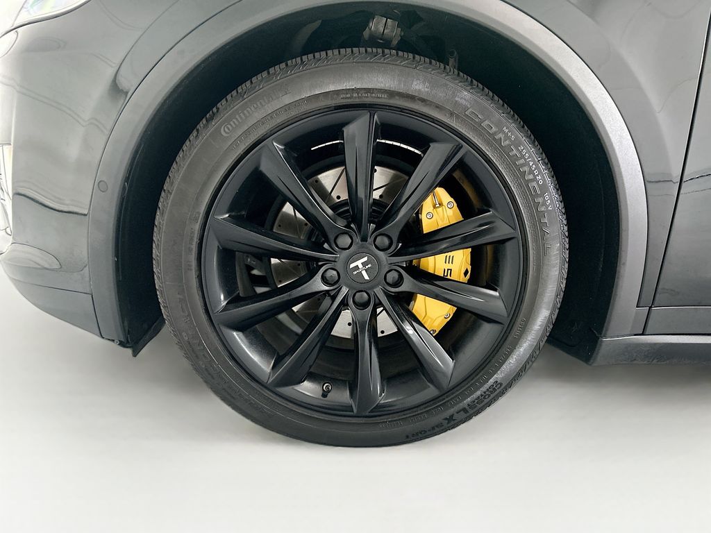 Thumbnail: 2018 Tesla Model X - 29