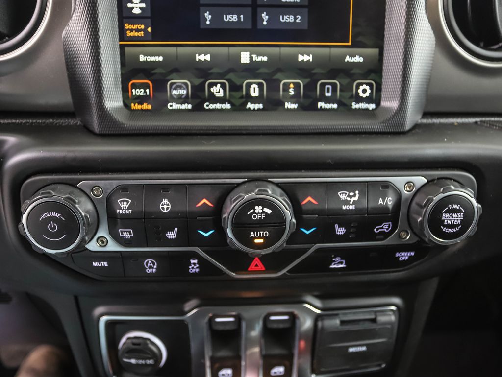 Thumbnail: 2023 Jeep Wrangler - 19