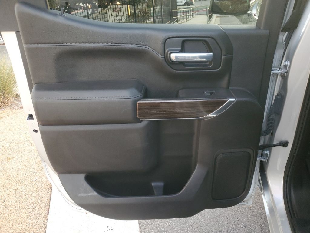 Used Car 2021 Chevrolet Silverado 1500  Lt Trail Boss For Sale Under $40,000 In Austin, Texas