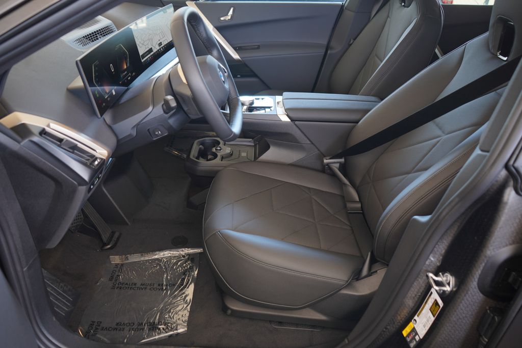 Thumbnail: 2026 BMW iX - 11