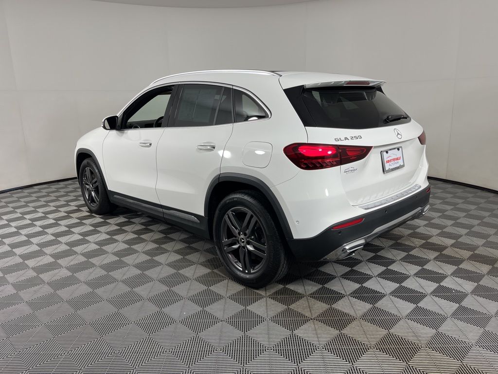 Thumbnail: 2024 Mercedes-Benz GLA - 14