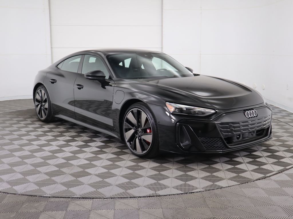 Thumbnail: 2025 Audi e-tron GT - 3