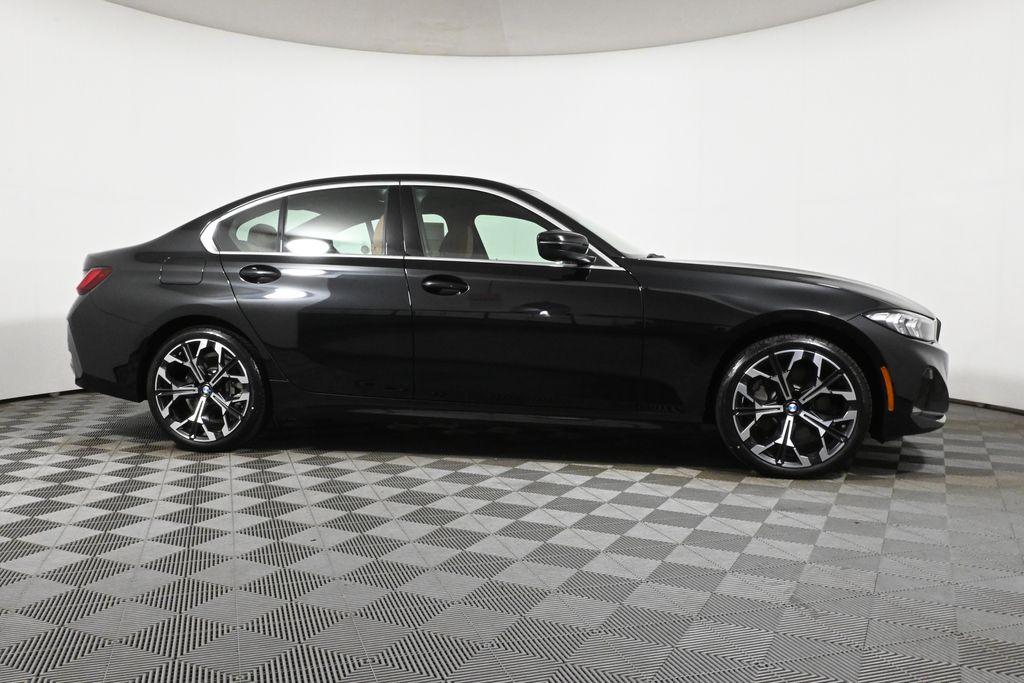 Thumbnail: 2025 BMW 3 Series - 8