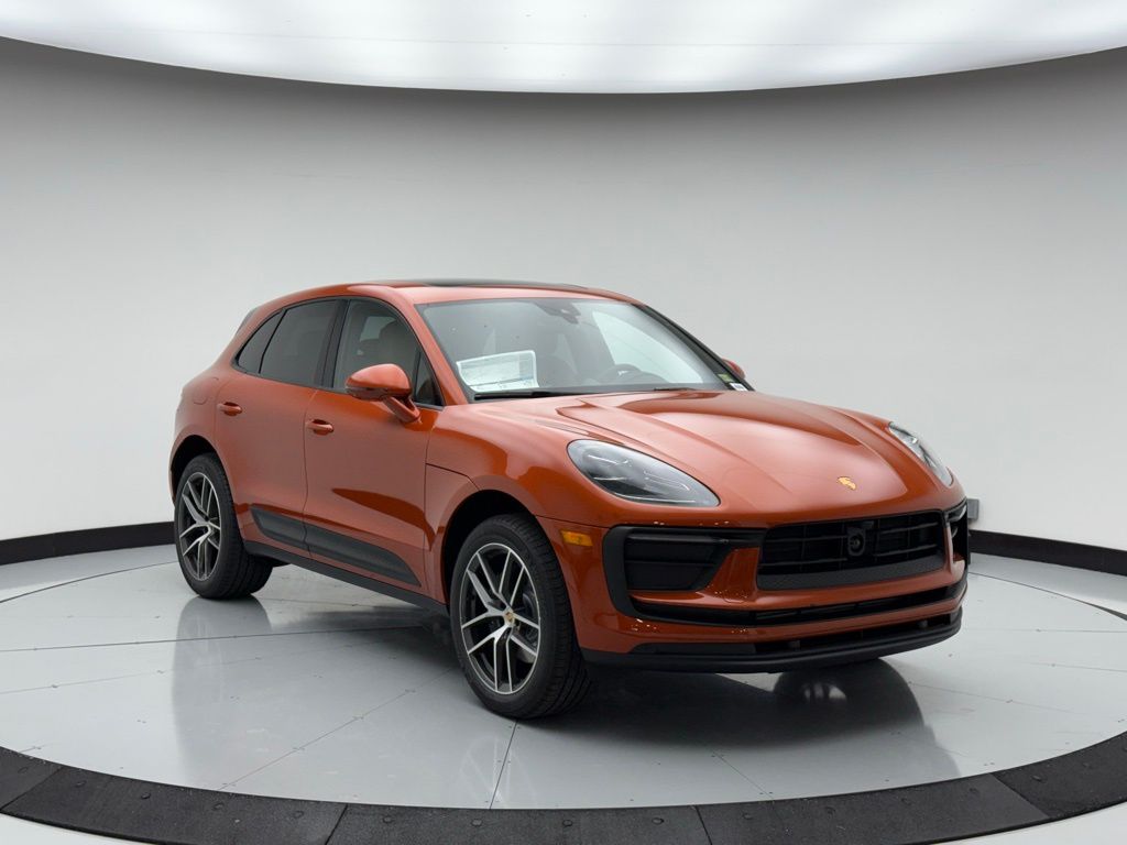 2025 Porsche Macan  7