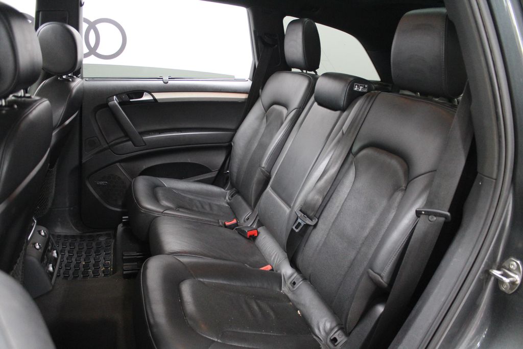 Thumbnail: 2013 Audi Q7 - 11