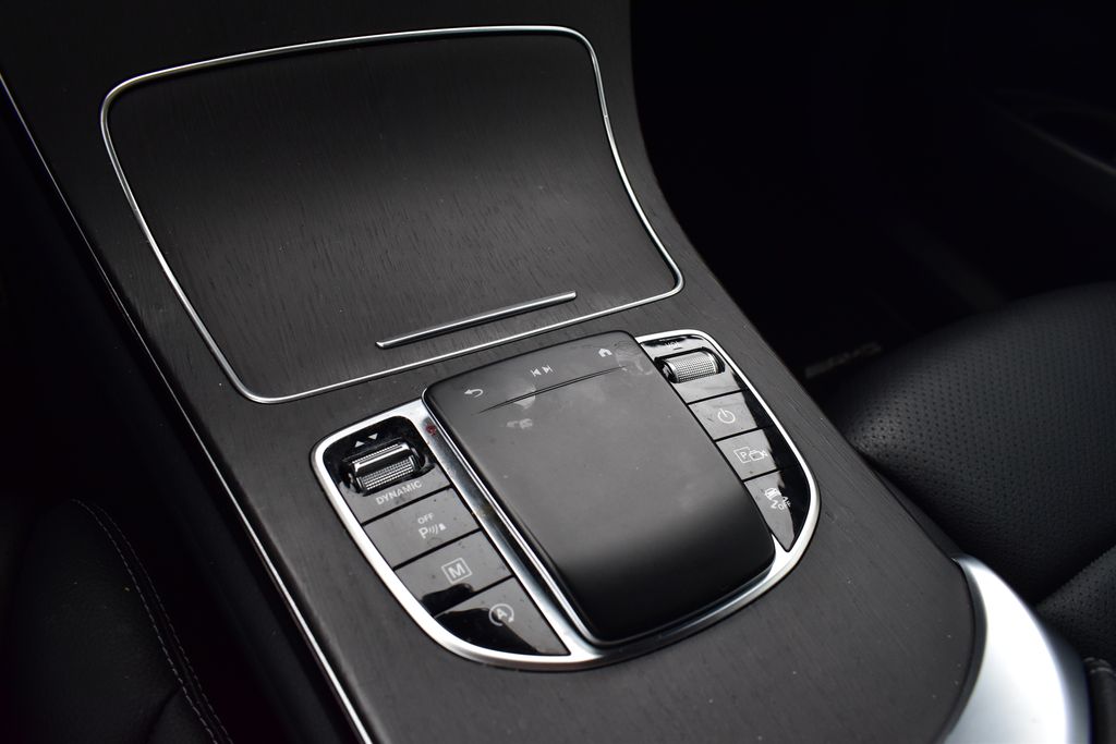 Thumbnail: 2021 Mercedes-Benz GLC - 22