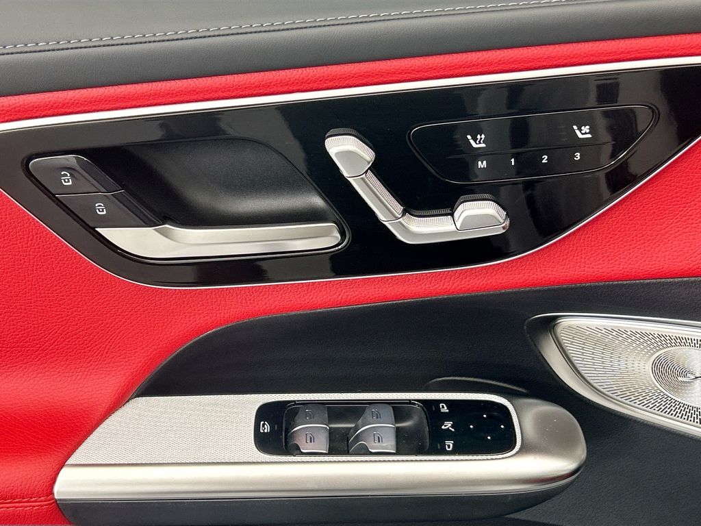 Thumbnail: 2026 Mercedes-Benz GLC - 22