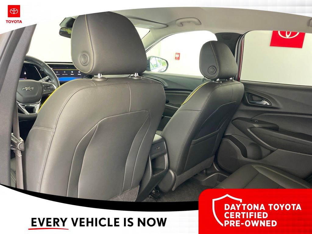 Used 2024 Chevrolet Trax SUV
