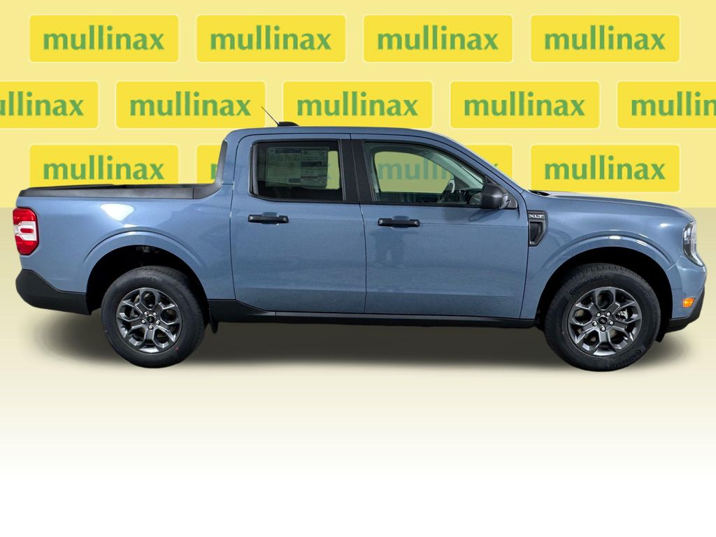 New 2026 Gray Ford XLT image 21