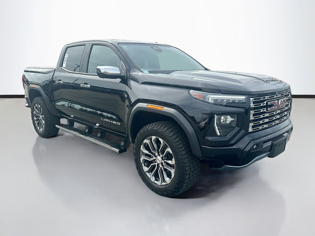 Onyx Black 2024 GMC Canyon Denali Crew Cab 4WD Pickup Truck Four-Wheel Drive 8-Speed Automatic