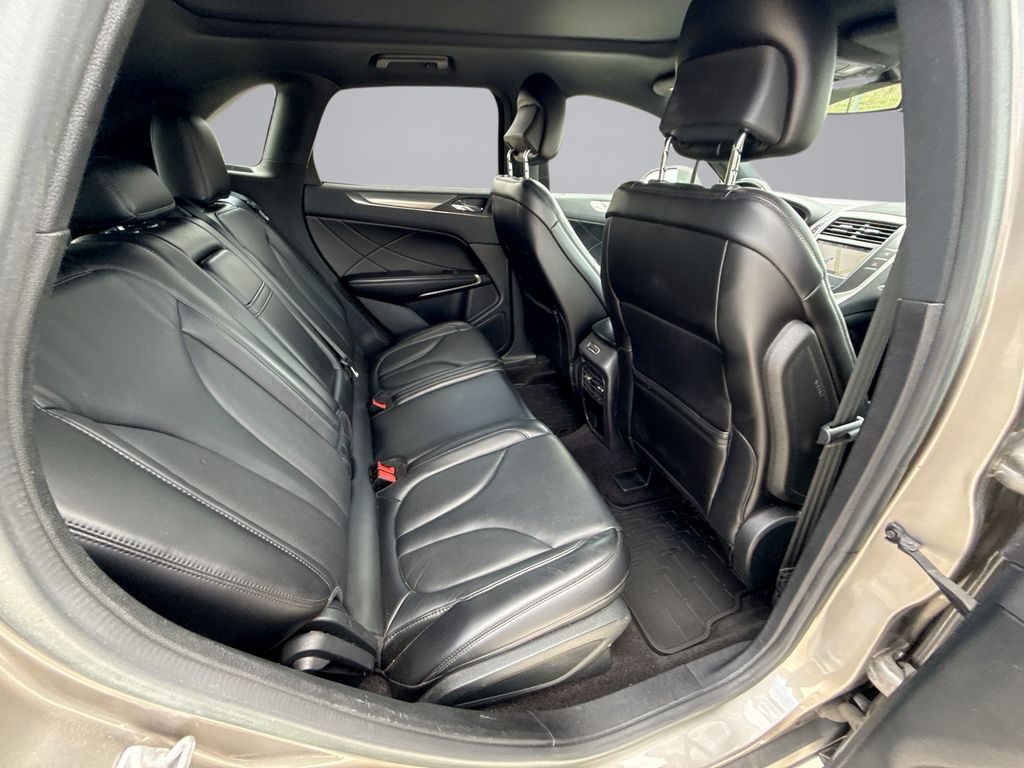 Thumbnail: 2017 Lincoln MKC - 17