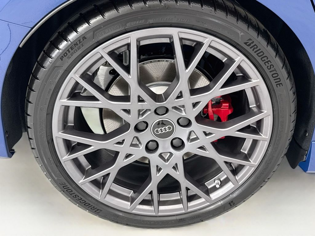 Thumbnail: 2026 Audi RS 3 - 32