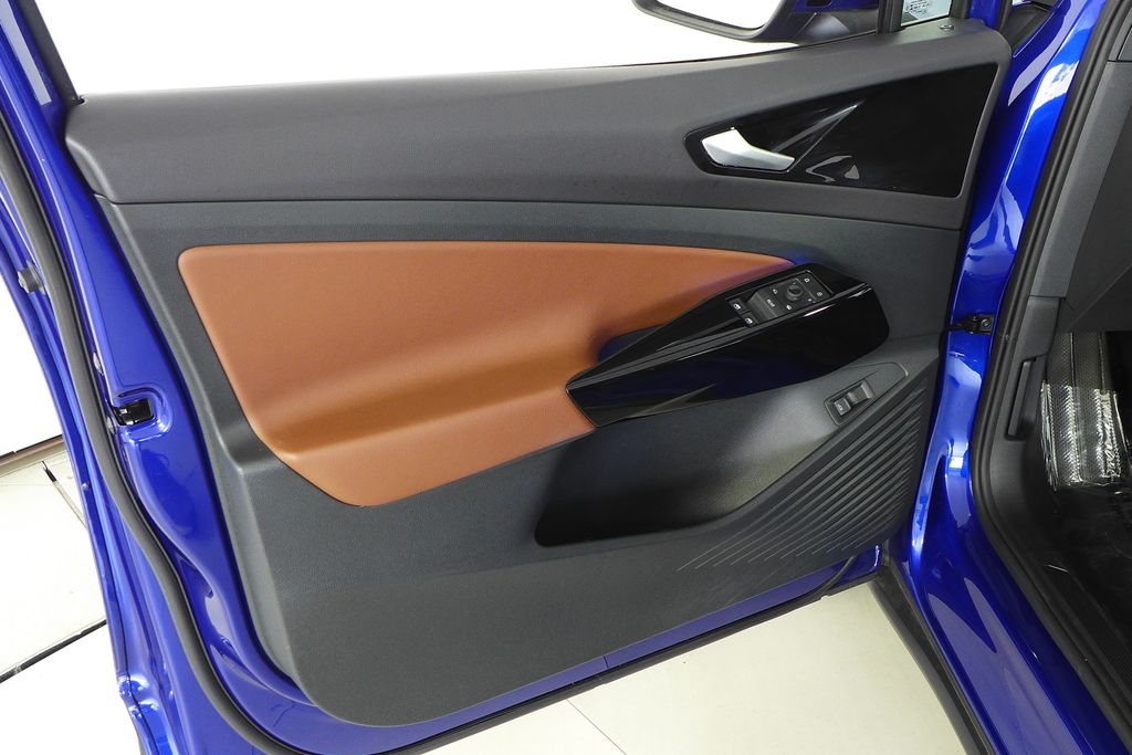 Thumbnail: 2022 Volkswagen ID.4 - 11