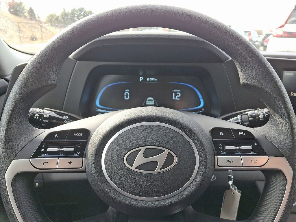 2025 Hyundai Elantra SE 10