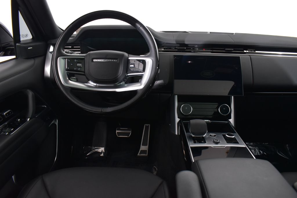 Thumbnail: 2023 Land Rover Range Rover - 16