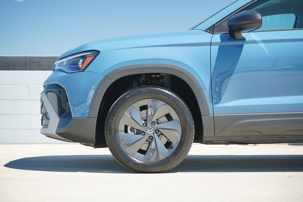 Thumbnail: 2027 Volkswagen Taos - 2