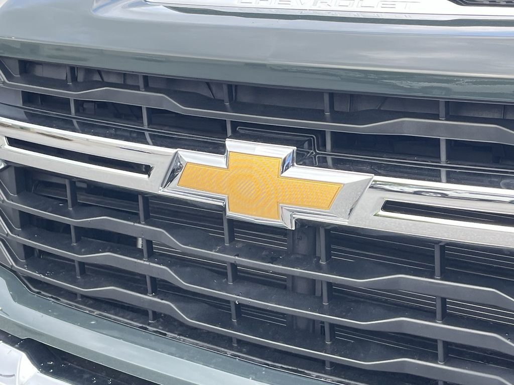 2025 Chevrolet Silverado 2500HD LT photo