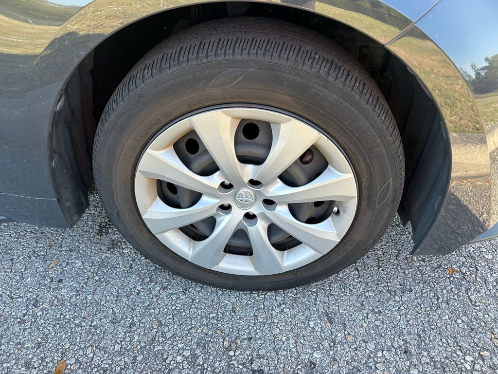 Thumbnail: 2023 Toyota Corolla - 9