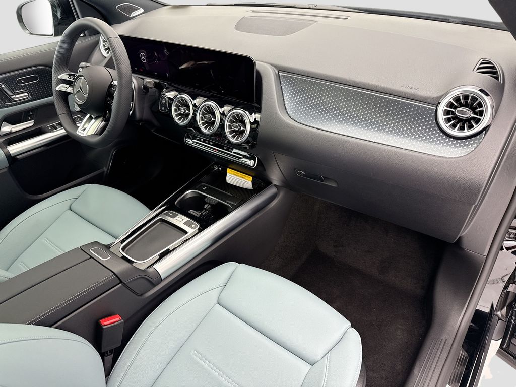 Thumbnail: 2026 Mercedes-Benz GLA - 16