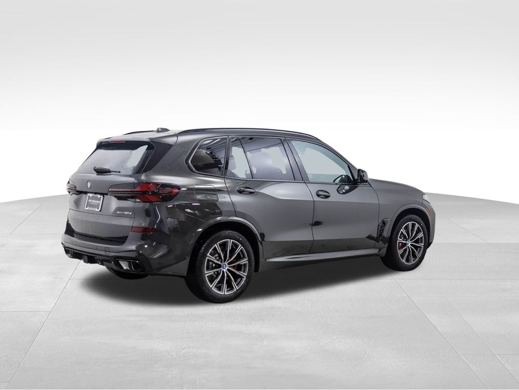 2025 BMW X5 xDrive50e 5