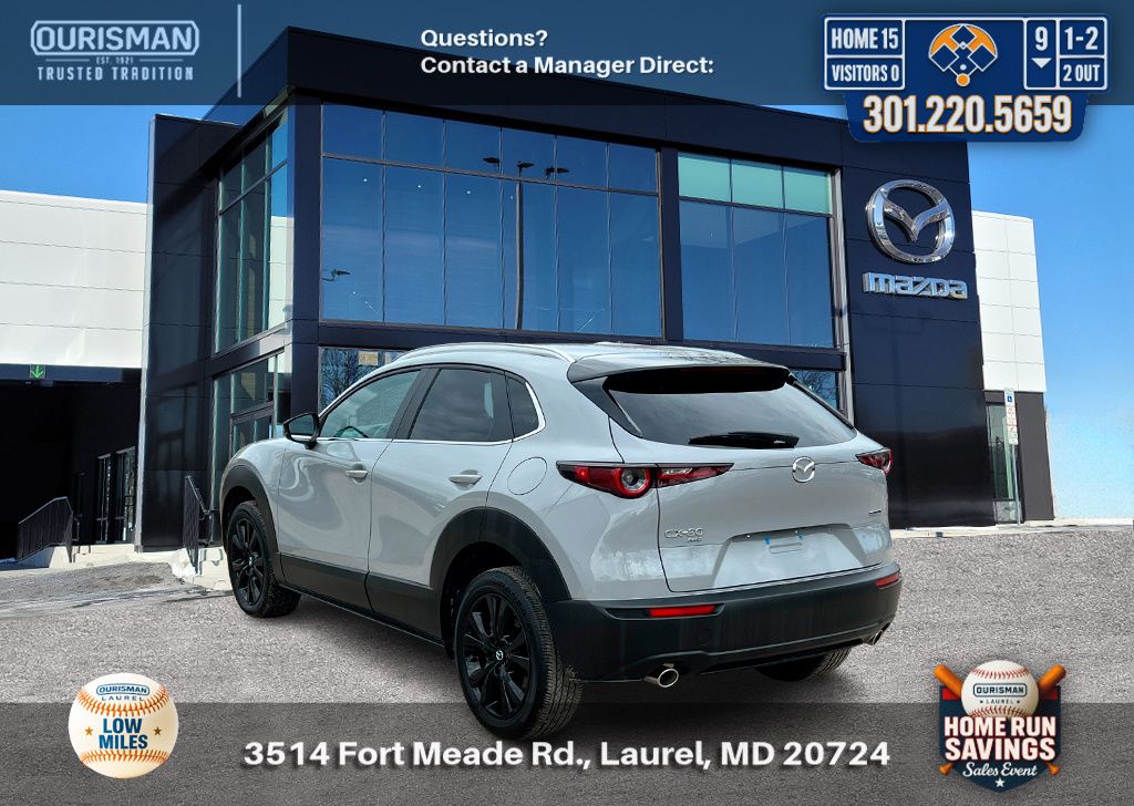 View vehicle photo 3