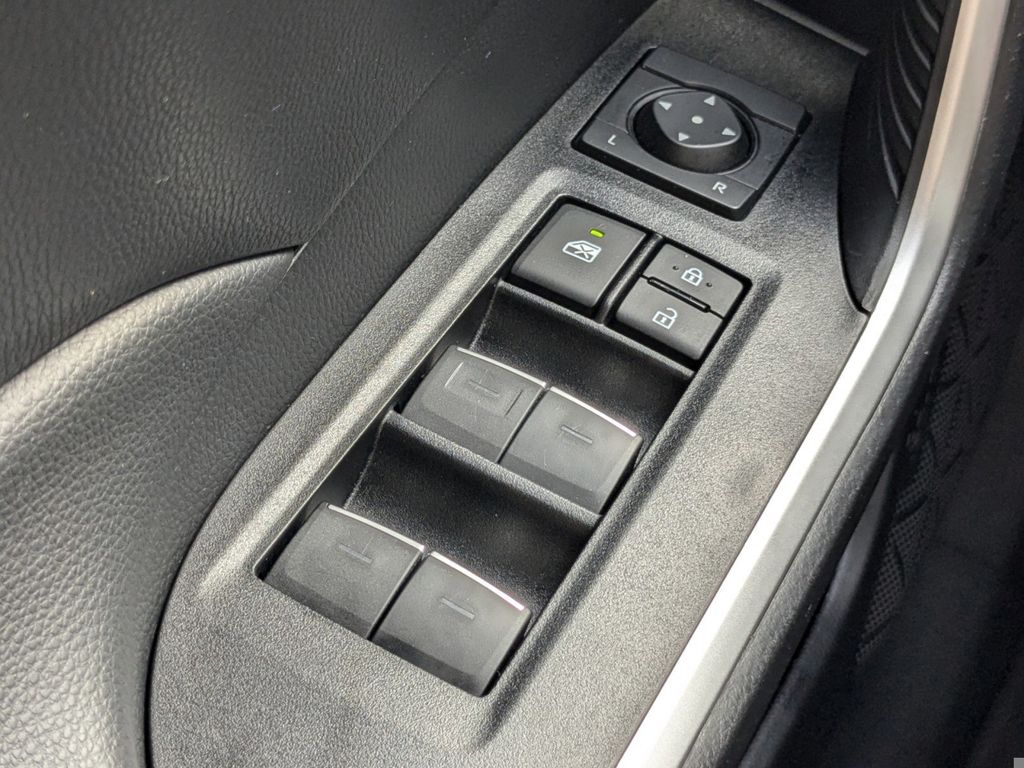 2023 Toyota RAV4 Hybrid Woodland Edition