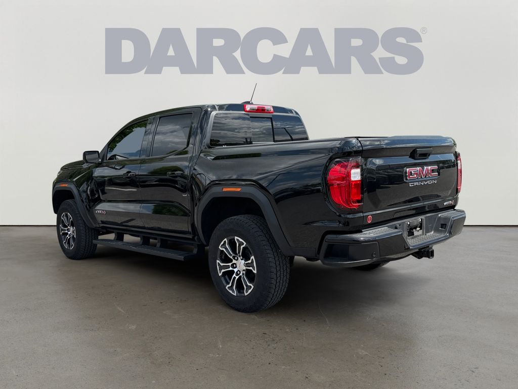 View vehicle photo 4