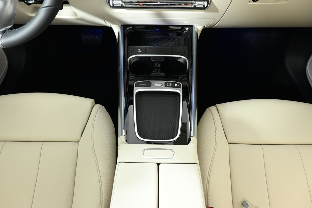 Thumbnail: 2025 Mercedes-Benz GLA - 19