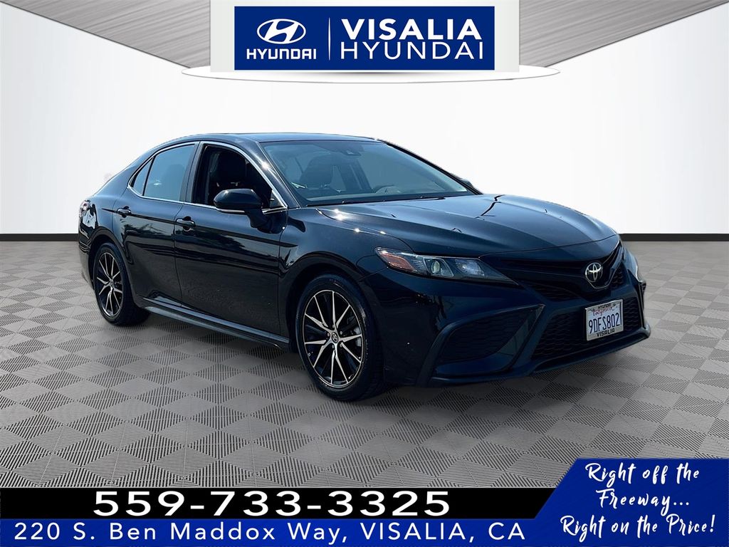 2023 Toyota Camry SE FWD