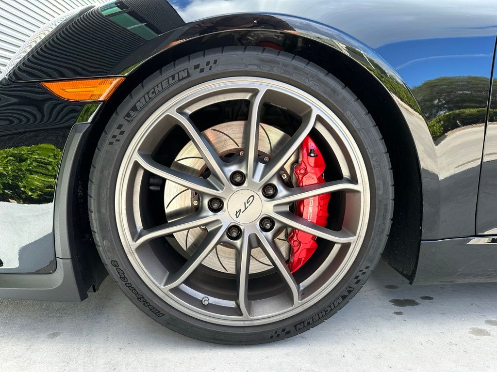 Thumbnail: 2016 Porsche Cayman - 32