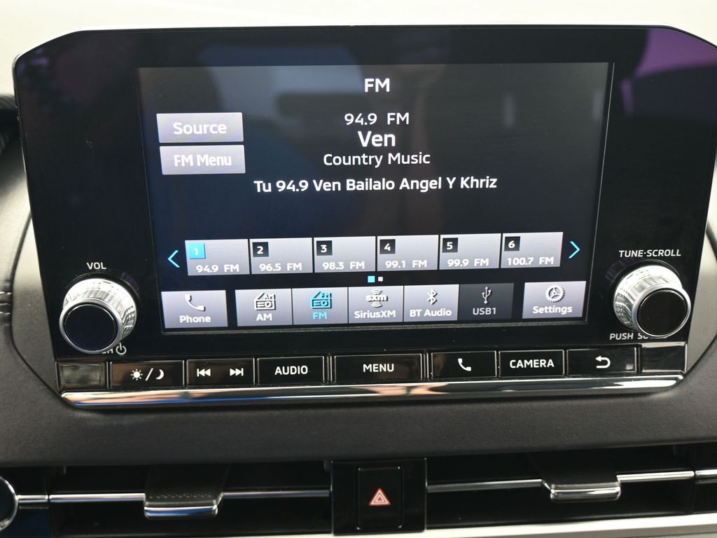 Used 2023 White Mitsubishi ES image 23