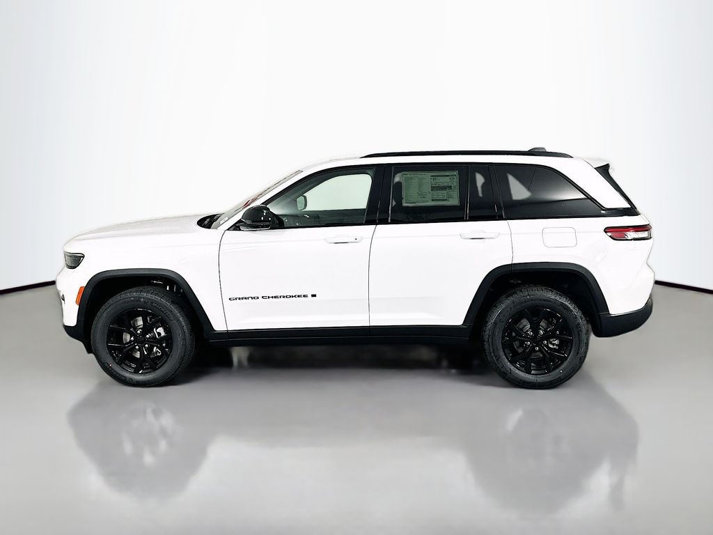 New 2025 White Jeep Altitude X image 4
