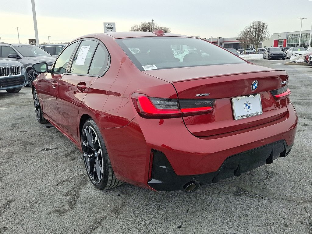 Thumbnail: 2025 BMW 3 Series - 4